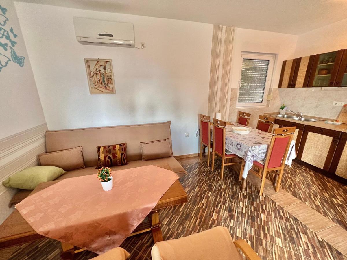 Apartmani Marija Драмаль Экстерьер фото